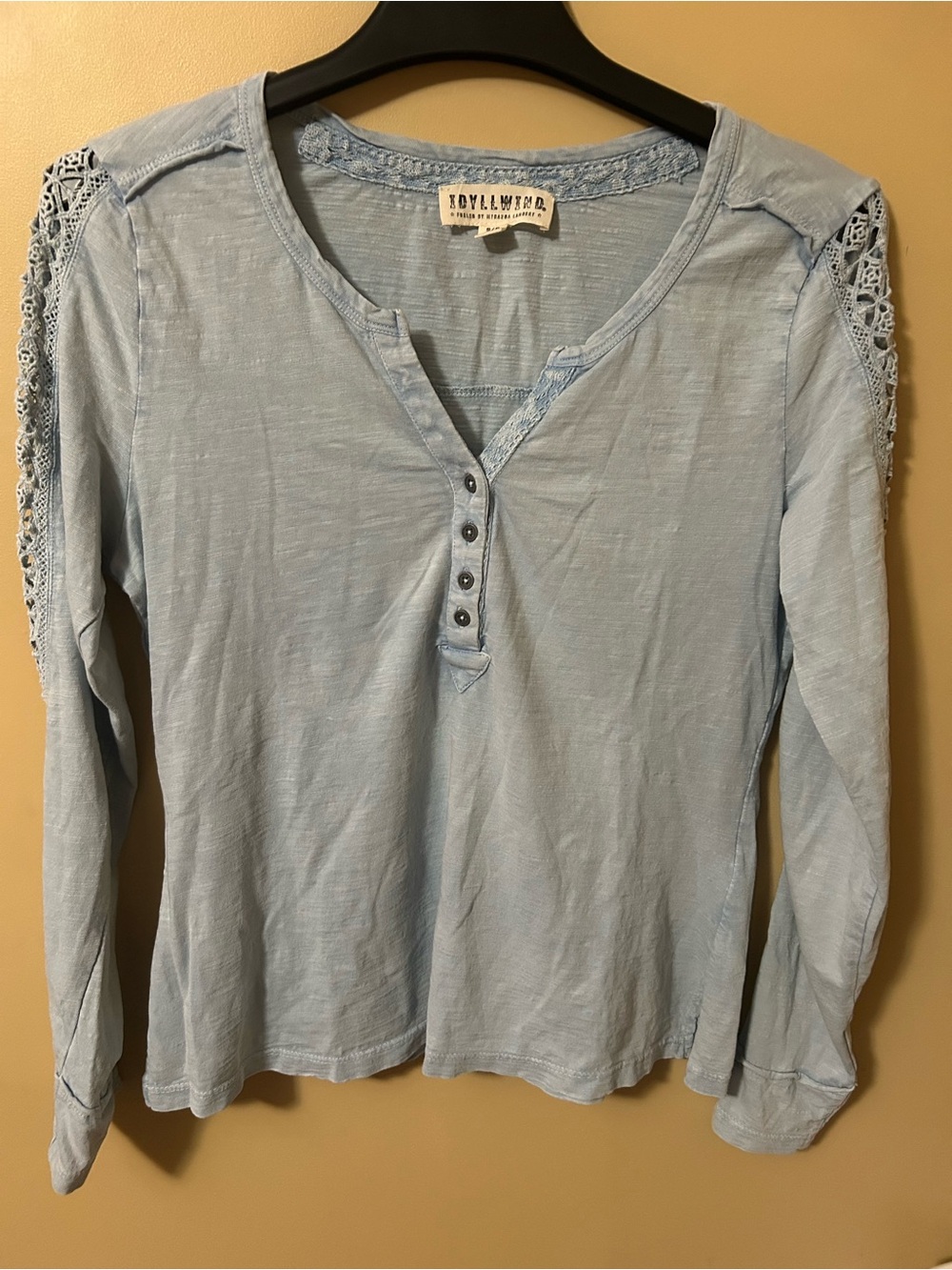 Idyllwind Light Blue Lace-Trim Henley Long Sleeve Top